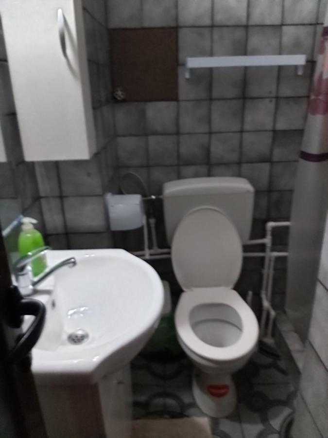 Hotel Turist Resicabánya Kültér fotó